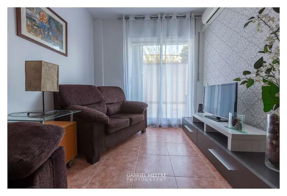 Bonito Y Acoger, A 50 Metros Del Mar Con Wifi Appartement